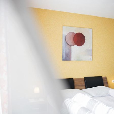Hotel Sonnenberg Silandro Habitación foto